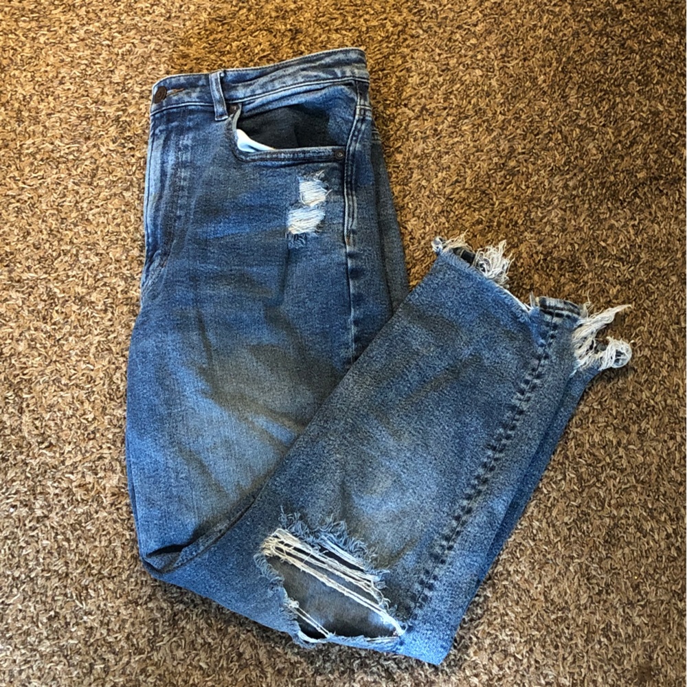 American eagle distressed mom jean